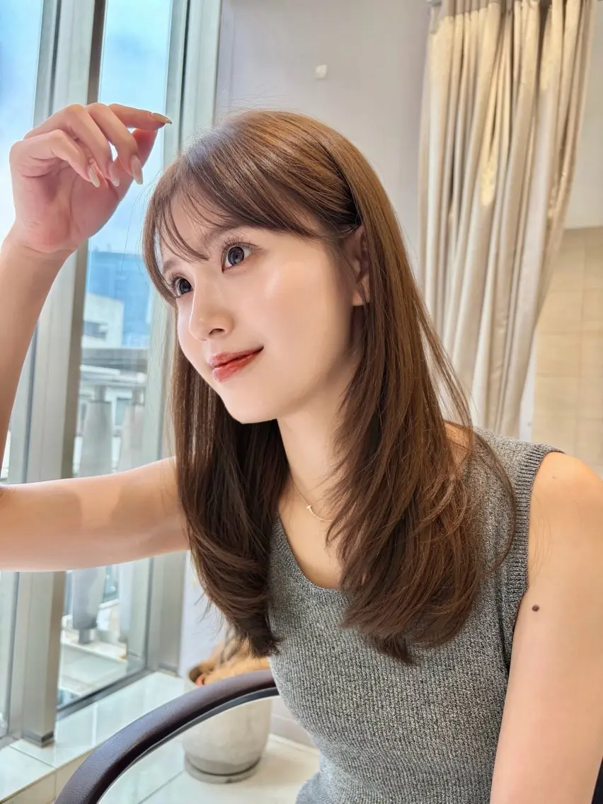 ミディアム カラー カット ヘアカラー トリートメント 🫧色素薄めダブル カラー🩵レイヤーのヘアスタイル