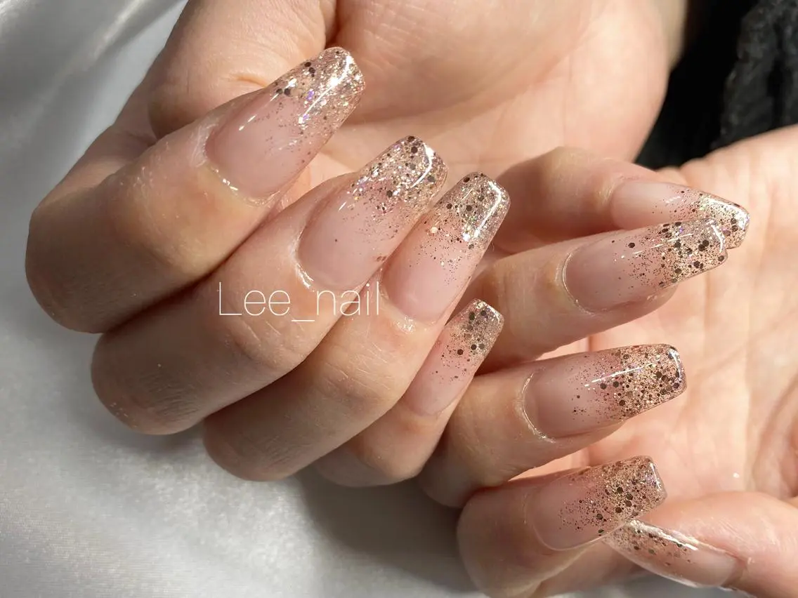 ネイル グラデーション ラメ(グリッター) ラメグラデーション ハンドネイル Lee_ nailのネイルデザイン