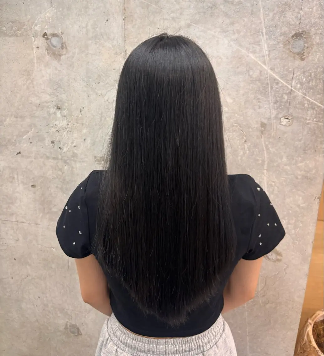 ロング ヘアカラー Robe Nozomuのヘアスタイル