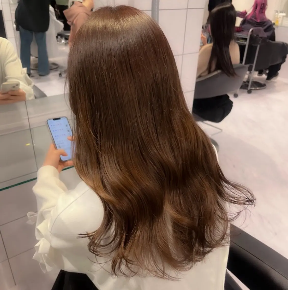 ロング カラー 🫧うる艶トレンド 🫧透明感カラーのヘアスタイル