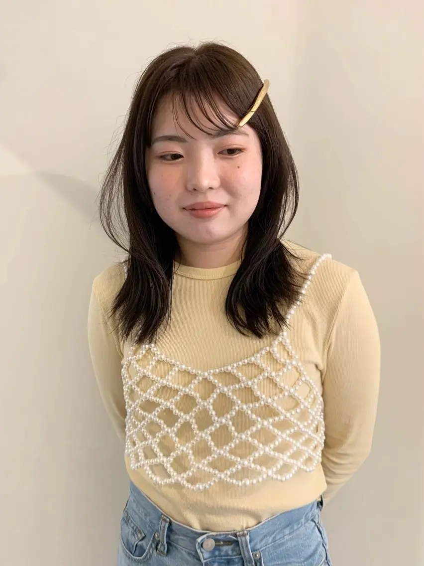 セミロング カラー 髪質改善 トリートメント ヘアカラー トリートメント 落合希 Olivebeigeのヘアスタイル