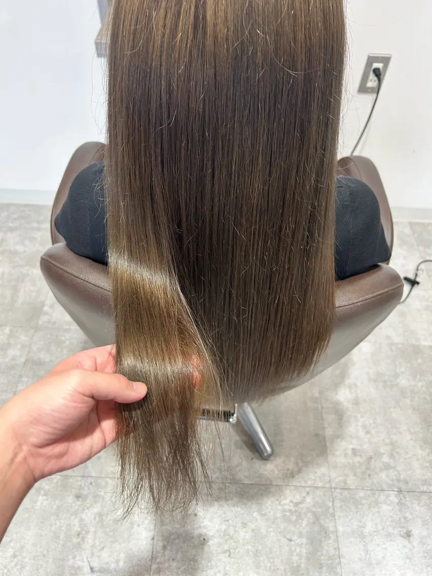 ロング カラー 大西 葵のヘアスタイル
