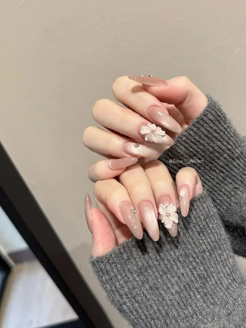 ネイル ジェルネイル 韓国ネイル 持ち込み シンプルネイル ワンホンネイル ハンドネイル 🎀AURA Nailsalonのネイルデザイン