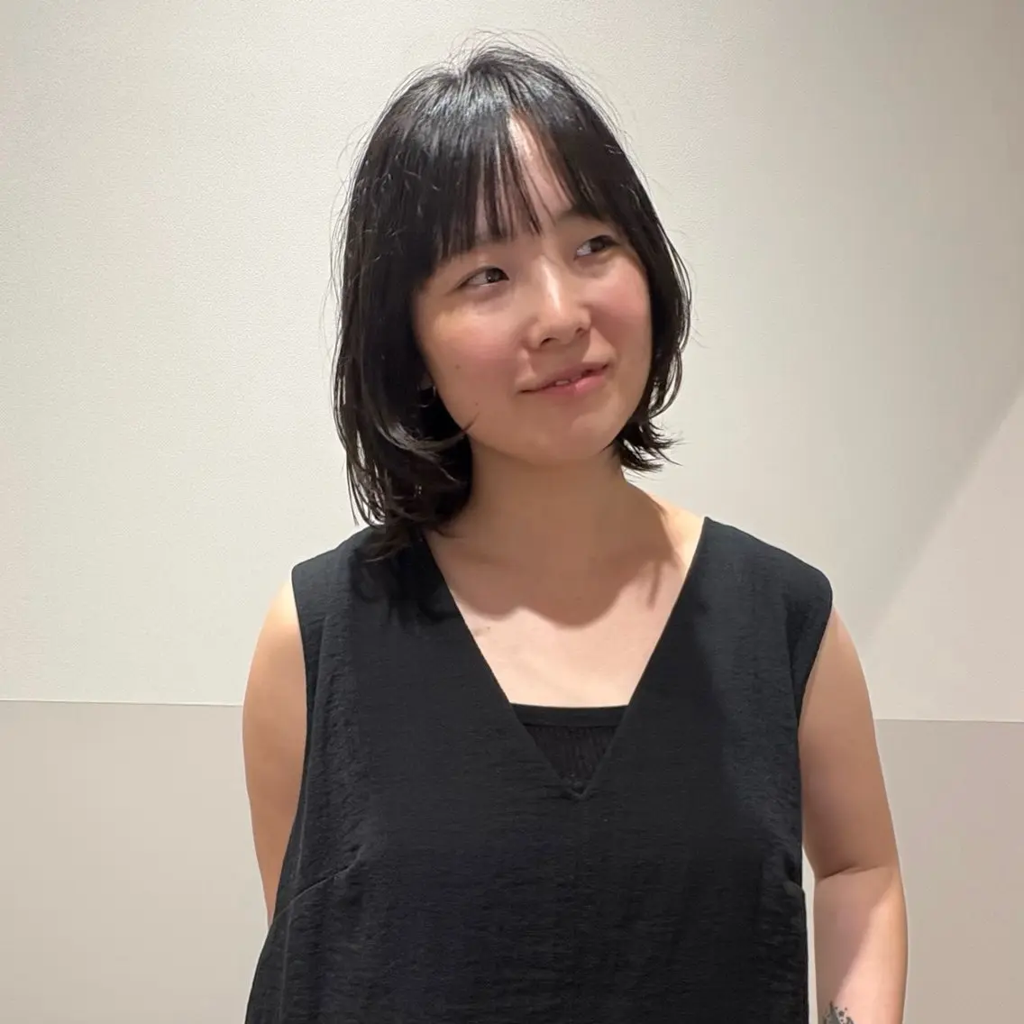 ミディアム カット ヘアカラー era shioriのヘアスタイル
