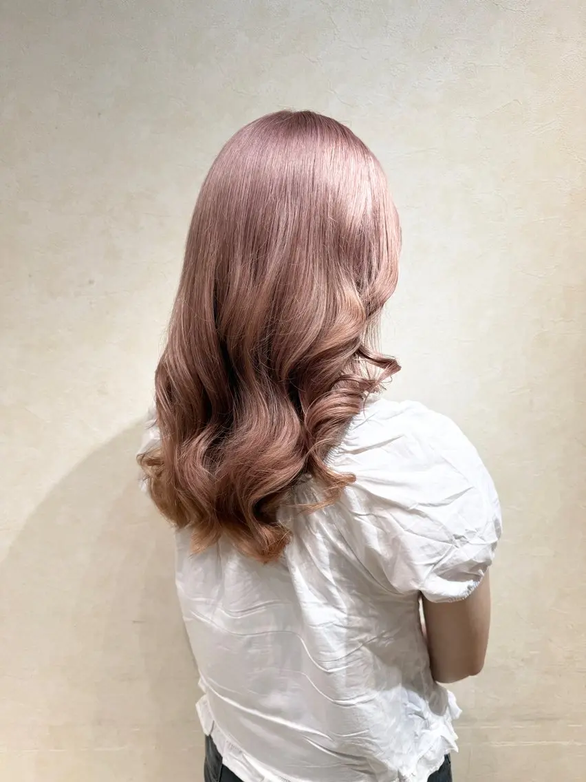 カラー ベージュカラー ブリーチ 透明感カラー ピンクカラー ピンクベージュ カット ヘアカラー ハイトーン✨髪質改善 ✨スパ得意✨ミヤタのヘアスタイル