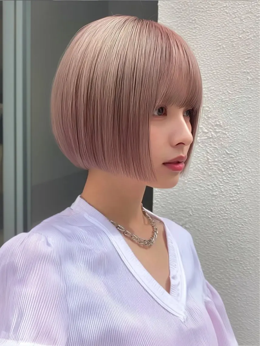ショート カラー カット ヘアカラー ボブ/透明感ベージュ 🫧クルミ🌟のヘアスタイル