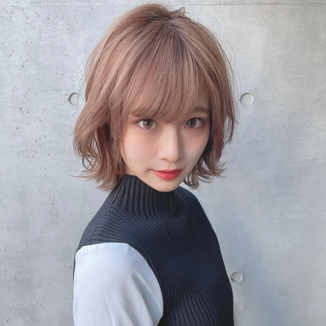 セミロング カラー パーマ ヘアアレンジ 【公式】amble luxe池袋東口🩷のヘアスタイル
