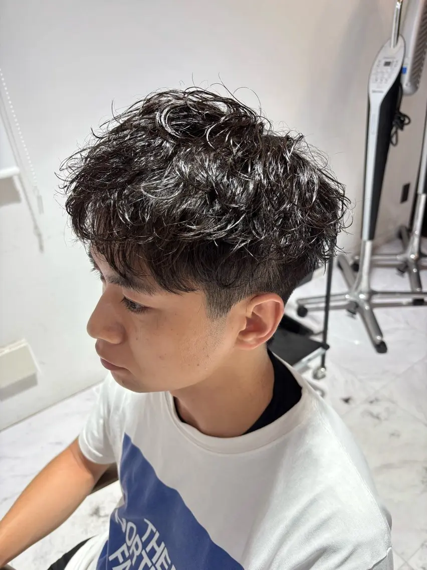 パーマ メンズ メンズパーマ カット パーマ メンズ特化 山崎南乃のヘアスタイル