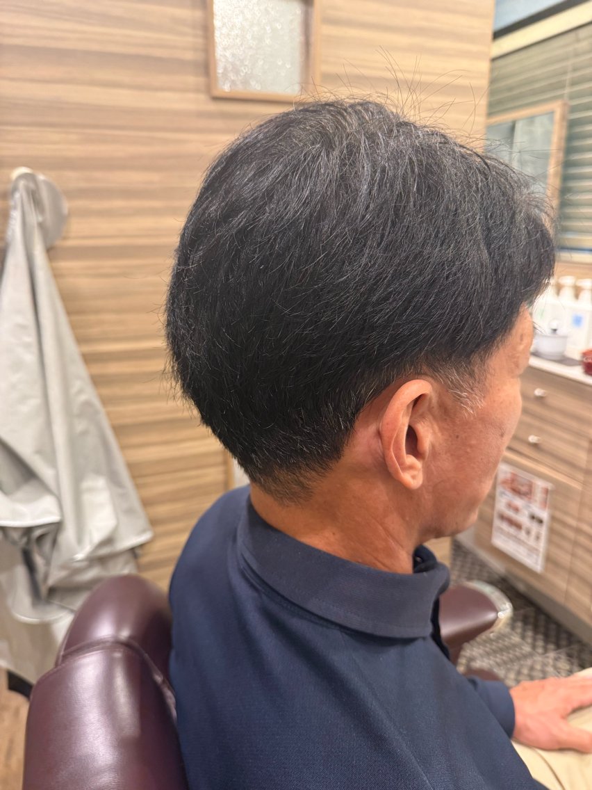 ミディアム 磯崎 隼のヘアスタイル
