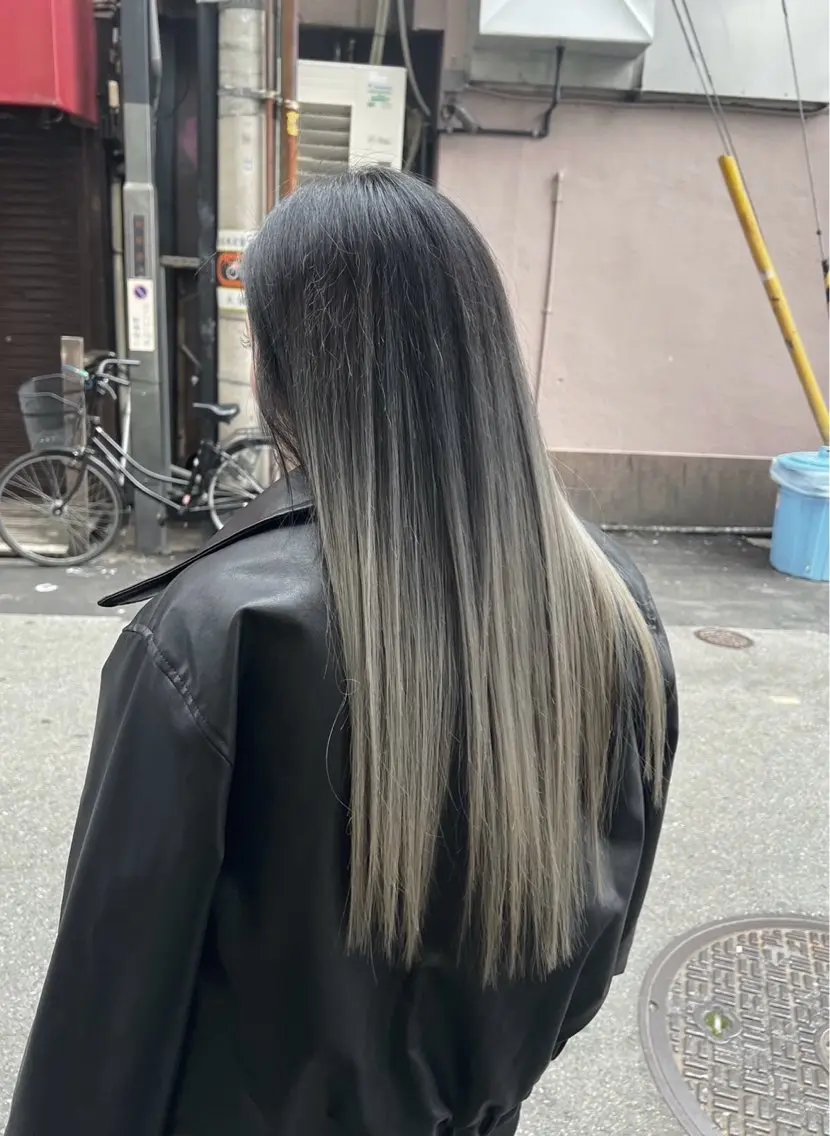 ロング カラー バレイヤージュ グレージュ レイヤーカット 指名数No.1 /NAOYAのヘアスタイル