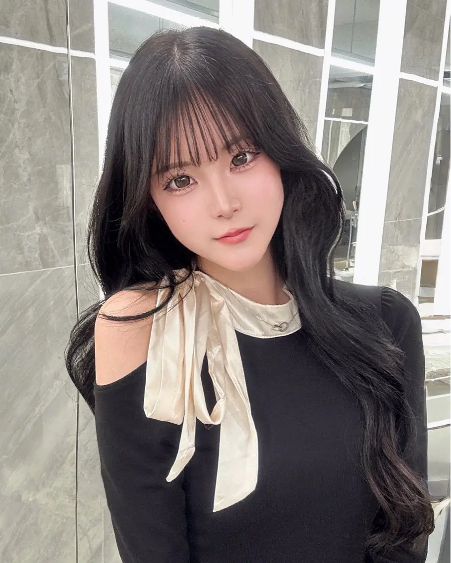 ロング 森田 真由香のヘアスタイル