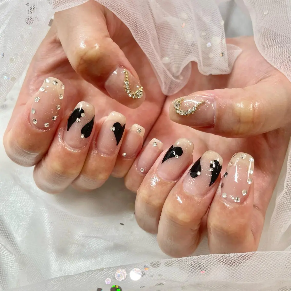 ネイル ハート キラキラネイル 🎀AYAKO 🎀中韓ネイルのネイルデザイン