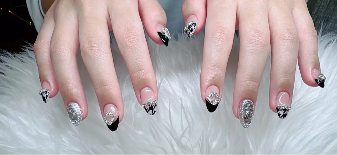 ネイル ハンドネイル ハンドケア MoonNail ナナのネイルデザイン