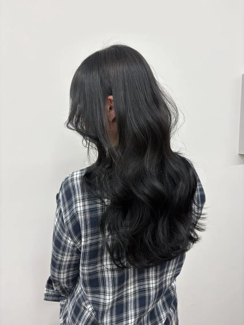 ロング カラー LAKING 𝑌𝑢𝑚𝑖のヘアスタイル