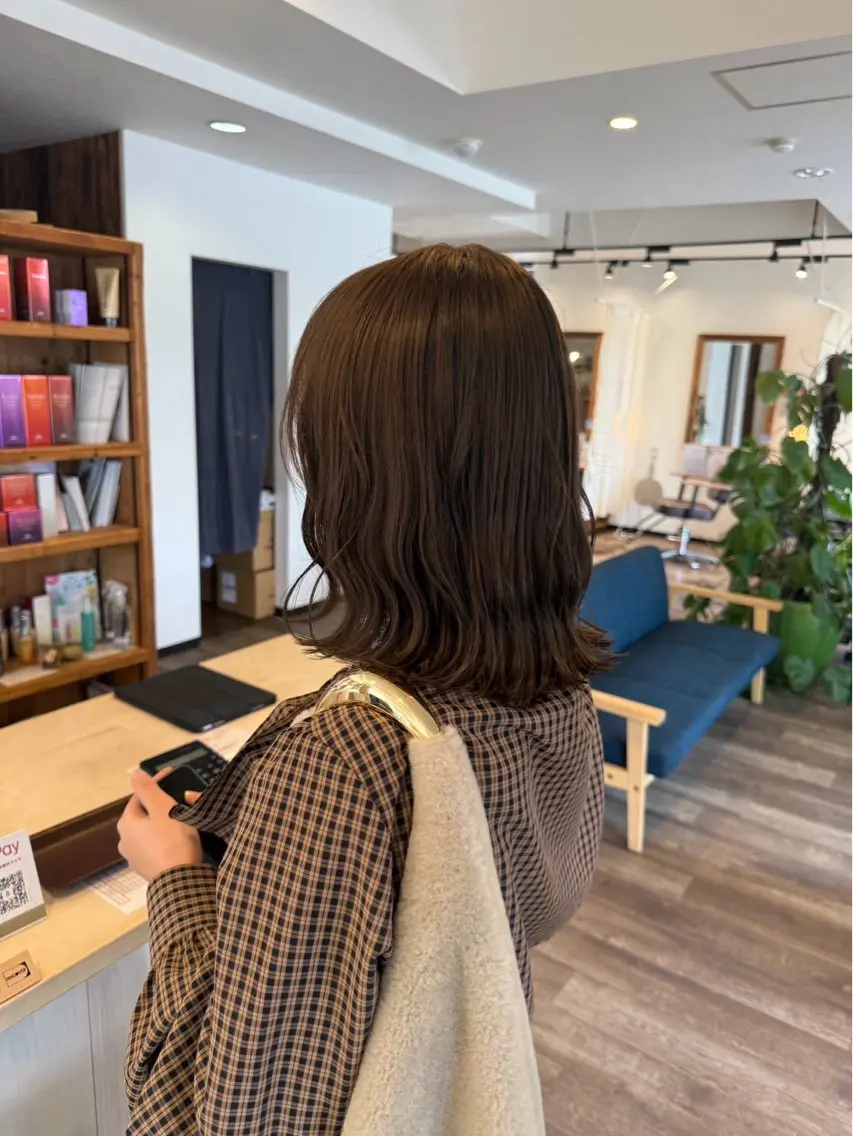 カラー 篠原 菜花のヘアスタイル