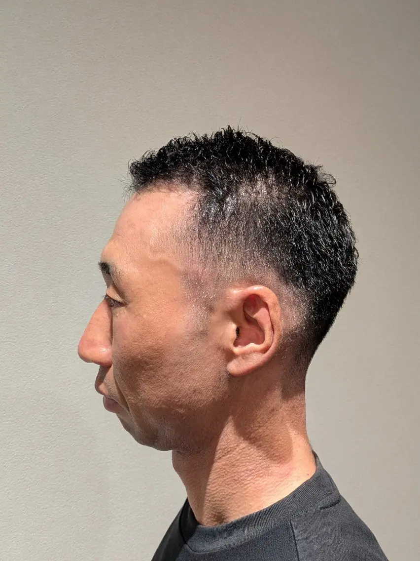 ショート メンズ 松井 俊樹のヘアスタイル