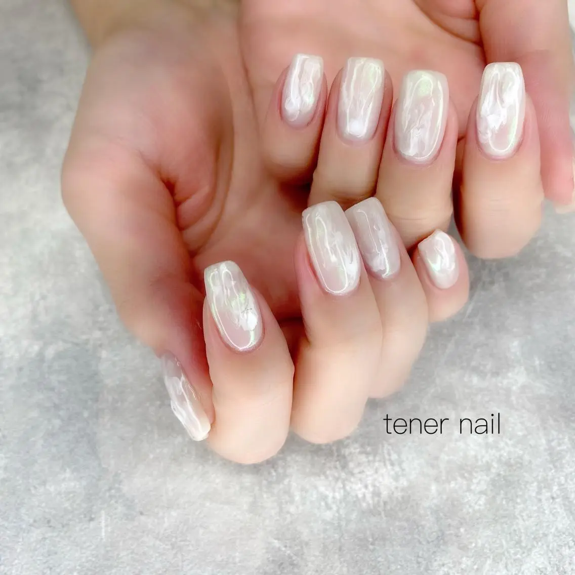 ネイル オーロラネイル ホワイト テネルネイル tener nailのネイルデザイン