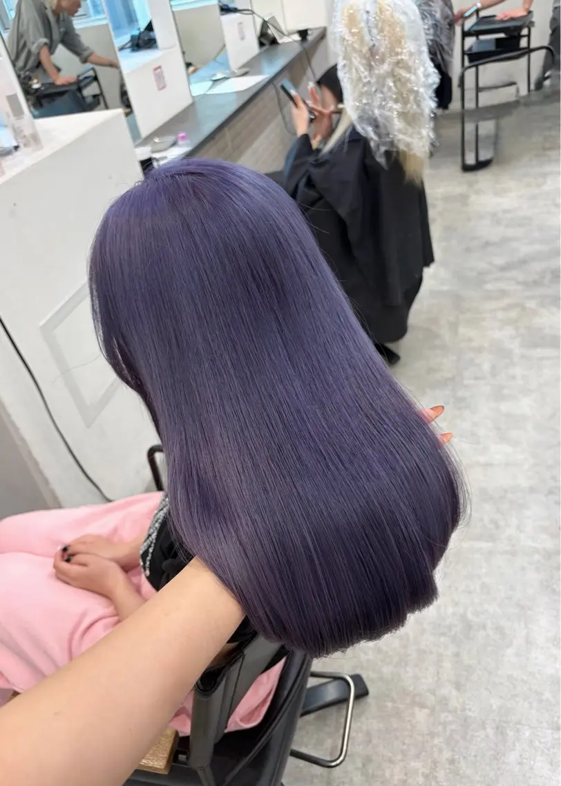 セミロング カラー ベージュカラー グレージュ ラベンダーカラー ヘアカラー ブリーチ/ベージュ /レイヤー/ひよりのヘアスタイル