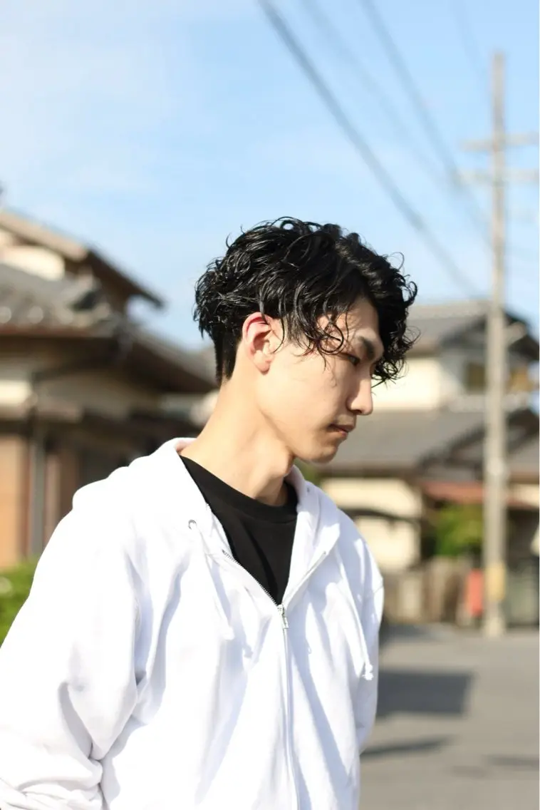 ショート パーマ メンズ カット パーマ 下野 悠也のヘアスタイル
