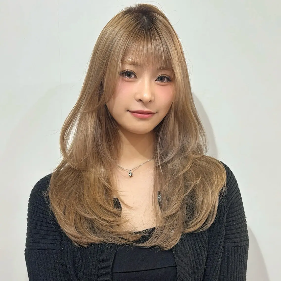 ロング ハッシュカット カット ヘアカラー ゆうめ 透明感カラー /韓国風レイヤーのヘアスタイル