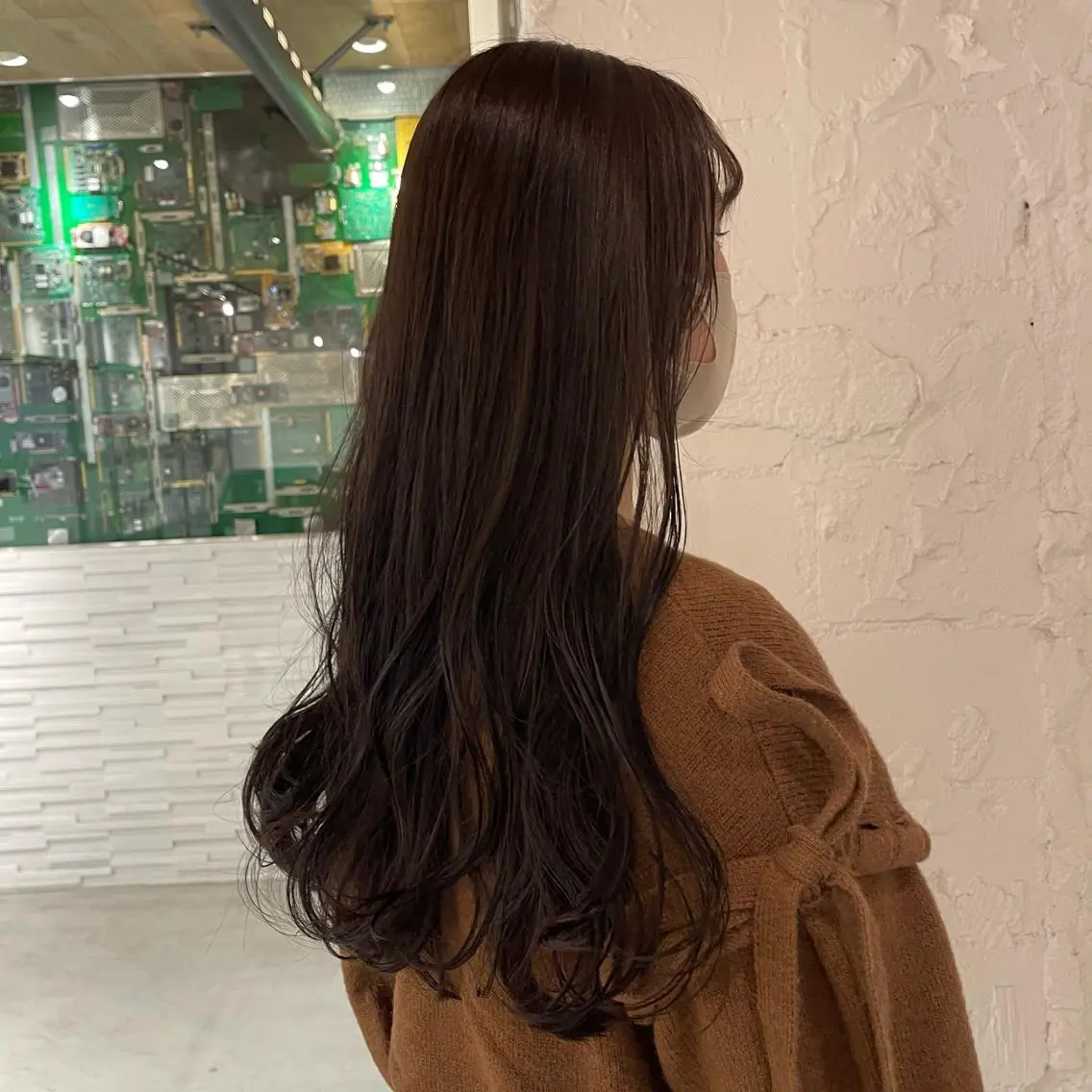 ロング カラー グレージュ nameless miichiのヘアスタイル