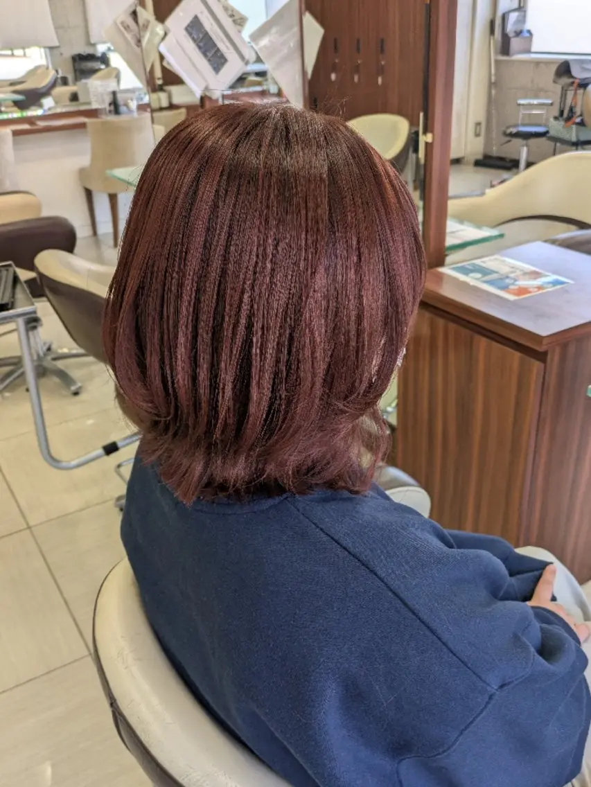 ミディアム レイヤーカット ヘアカラー 小林 凜のヘアスタイル
