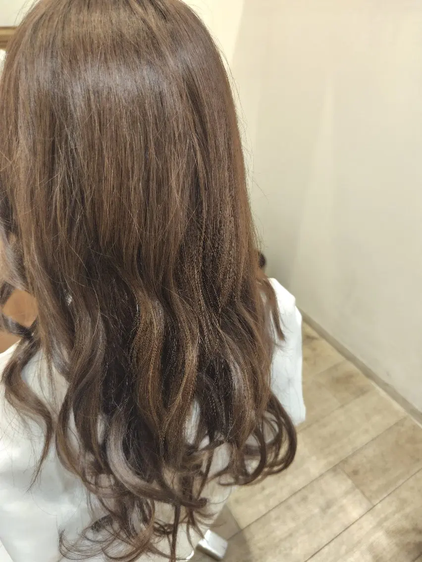 ロング カラー touko .のヘアスタイル