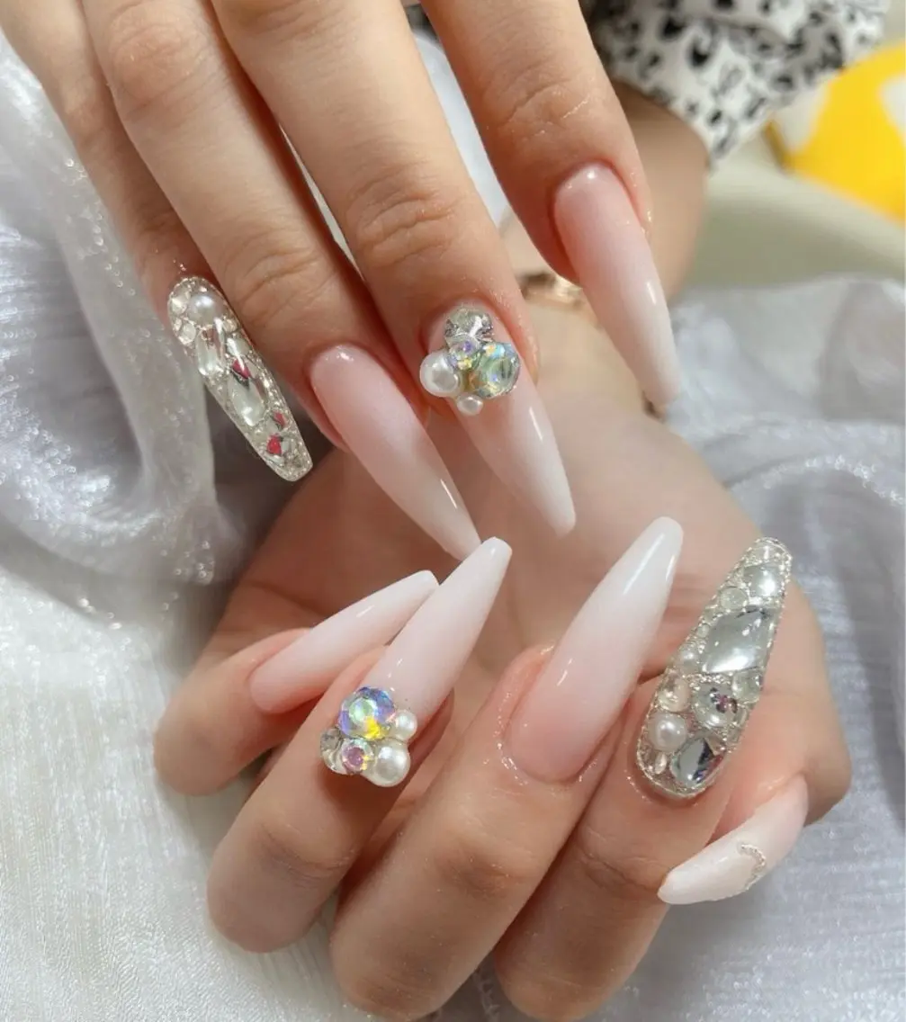 ネイル ハンドネイル ＆ME アンドミーのネイルデザイン