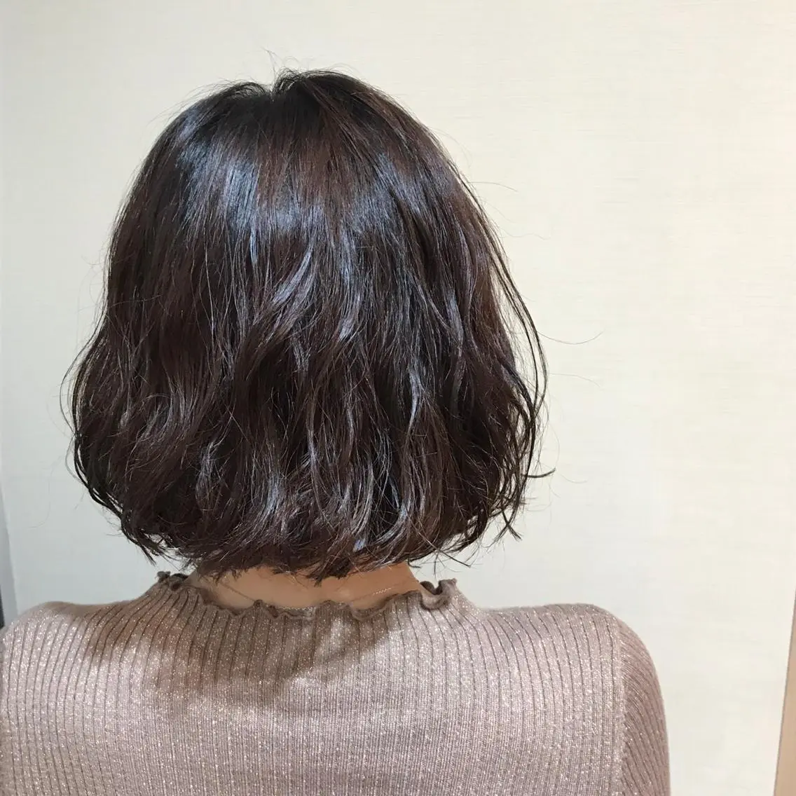 ショート パーマ 白浜 サキのヘアスタイル