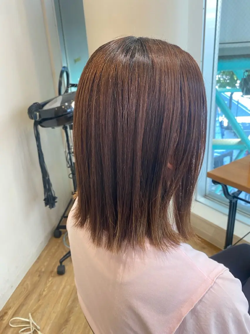 ミディアム ケアストレート ハナシロミサキのヘアスタイル