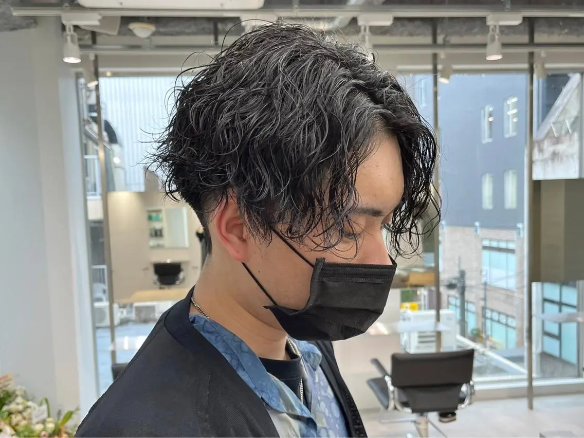 ミディアム パーマ メンズ ミディアムパーマ マッシュ メンズパーマ ツイストスパイラルパーマ 波巻きパーマ カット パーマ トリートメント レディースショート 福岡天神メンズパーマのヘアスタイル