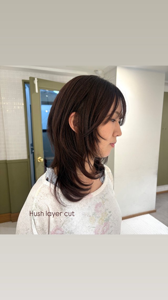 セミロング カット ヘアカラー ☕️NOA / レイヤーカット🍮のヘアスタイル