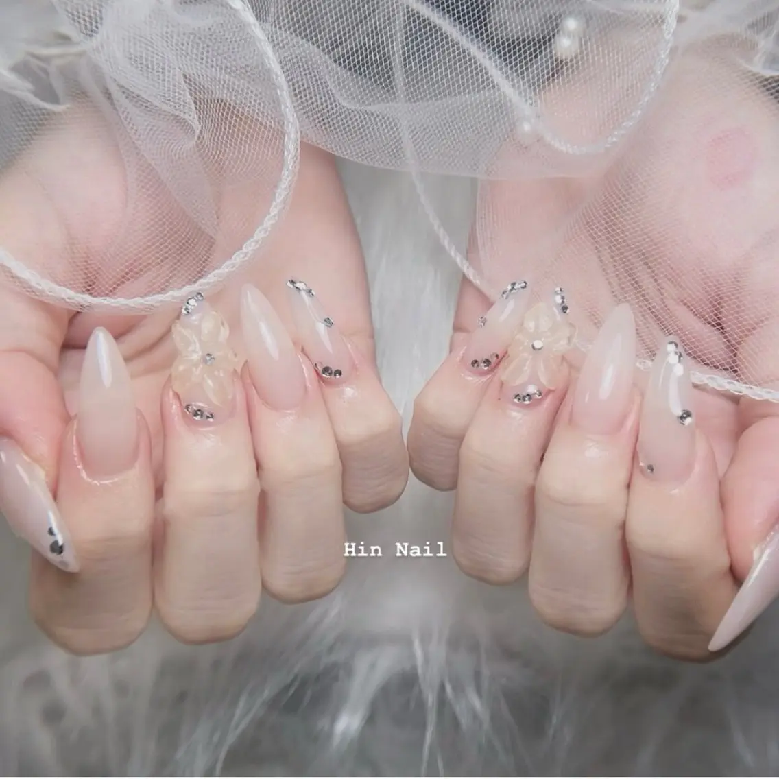 ネイル チークネイル ドット フットネイル フレンチネイル グラデーション ハンドネイル Hym Nailのネイルデザイン
