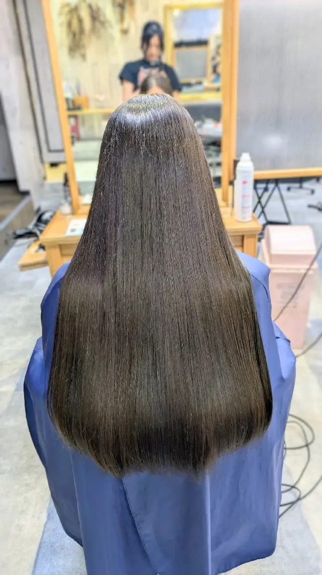 ロング カラー パーマ 髪質改善 トリートメント ストレートパーマ カット ヘアカラー トリートメント 育てる髪質改善🩵 naoko🩵南行徳のヘアスタイル