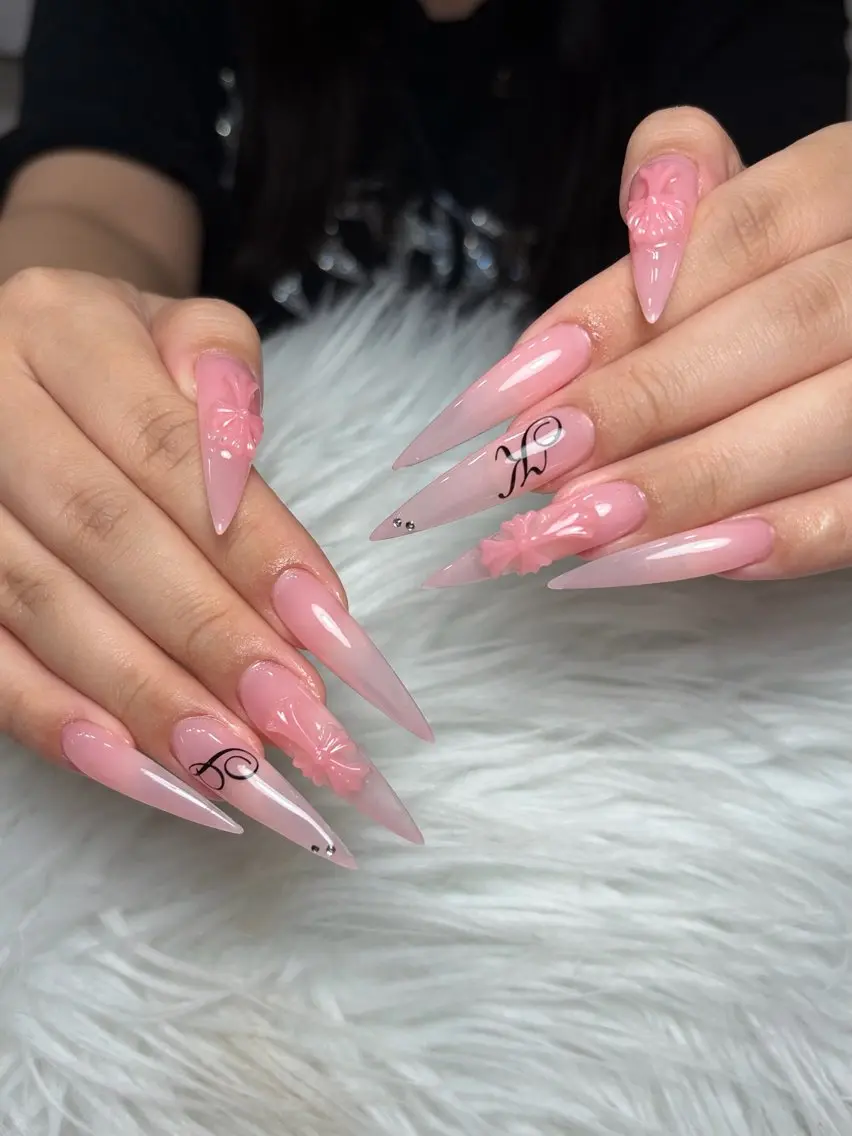 ネイル アートネイル 長さ出し ジェルネイル 韓国ネイル マグネットネイル ハンドネイル Cloudy Chan Nailのネイルデザイン