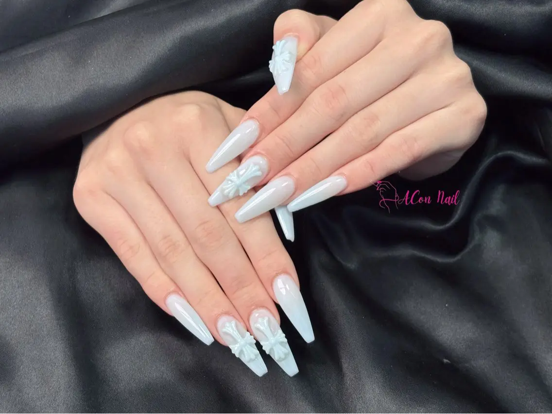ネイル 桜ネイル 長さ出し フラワーネイル フレンチネイル ジェルネイル ハンドネイル ACon NailSalonのネイルデザイン