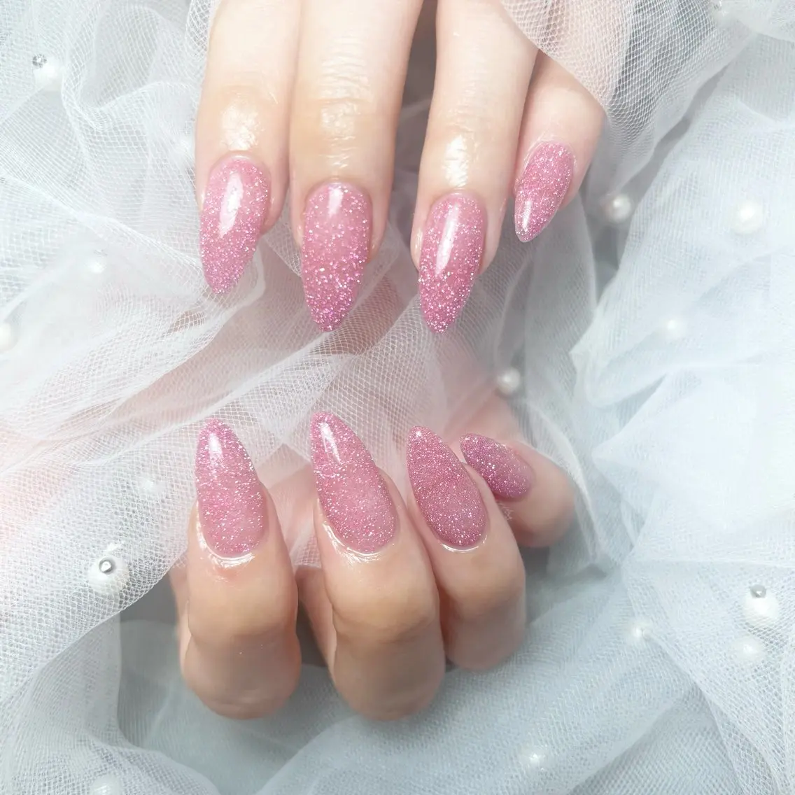 ネイル フラッシュネイル キラキラネイル ラメ(グリッター) ワンカラーネイル ピンク ハンドネイル nailroom DIASOMNIAのネイルデザイン