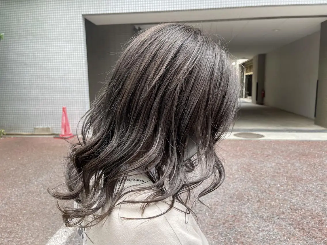 ミディアム カラー OAK溝の口 𖠋SHINYAのヘアスタイル
