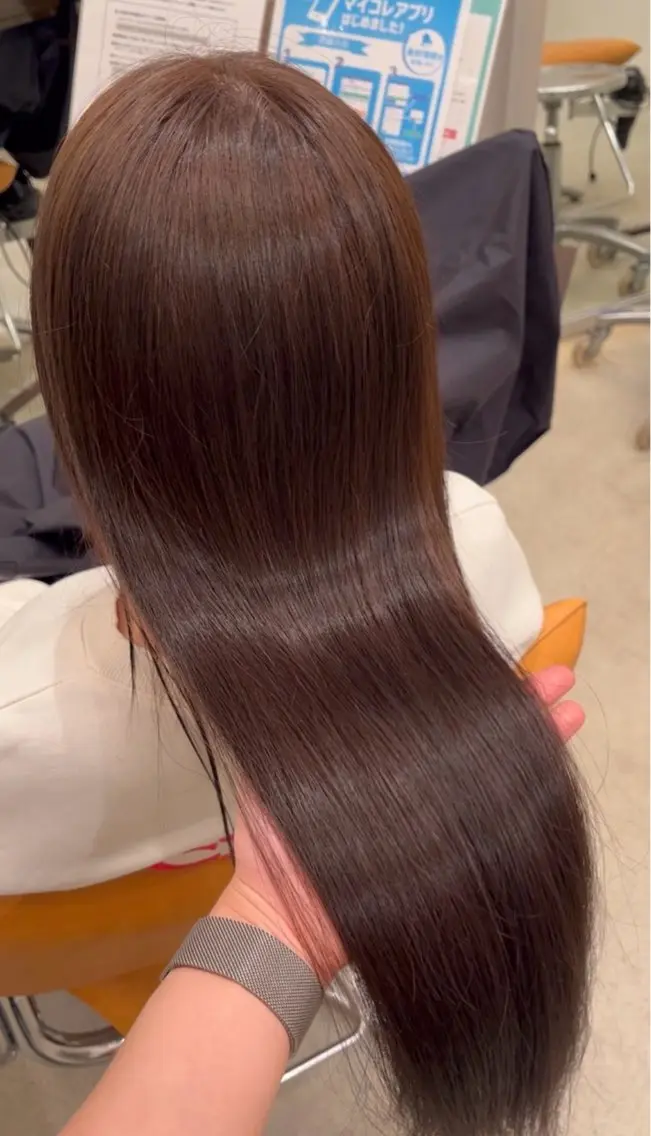 ロング トリートメント ヘアカラー 羽鳥 菜々子のヘアスタイル