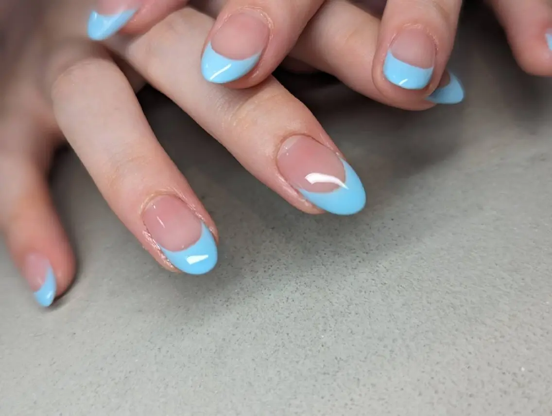 ネイル フレンチネイル ハンドネイル Nailsalon BEeR。のネイルデザイン