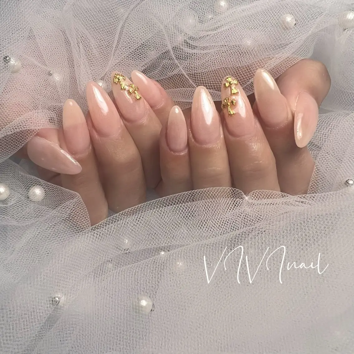 ネイル ホワイト ハンドネイル vivi nailのネイルデザイン