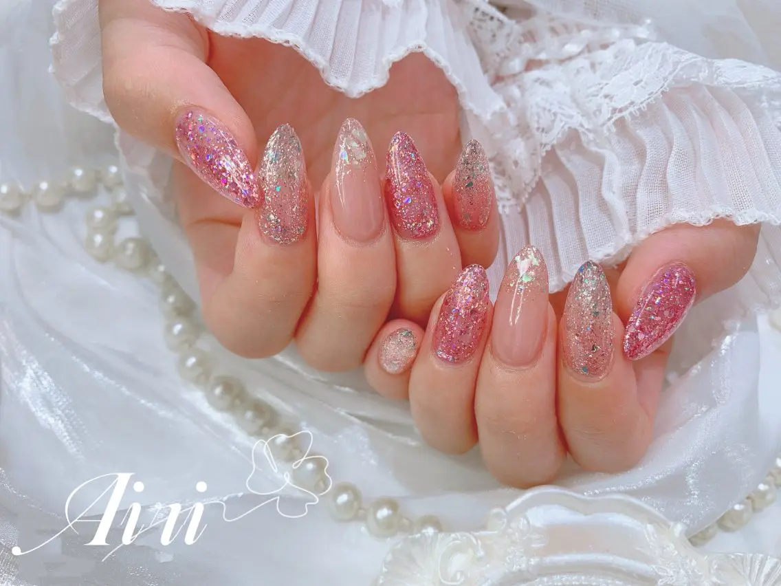 ネイル ハンドネイル ネイルサロンAiri 長さ出し·シンプルのネイルデザイン