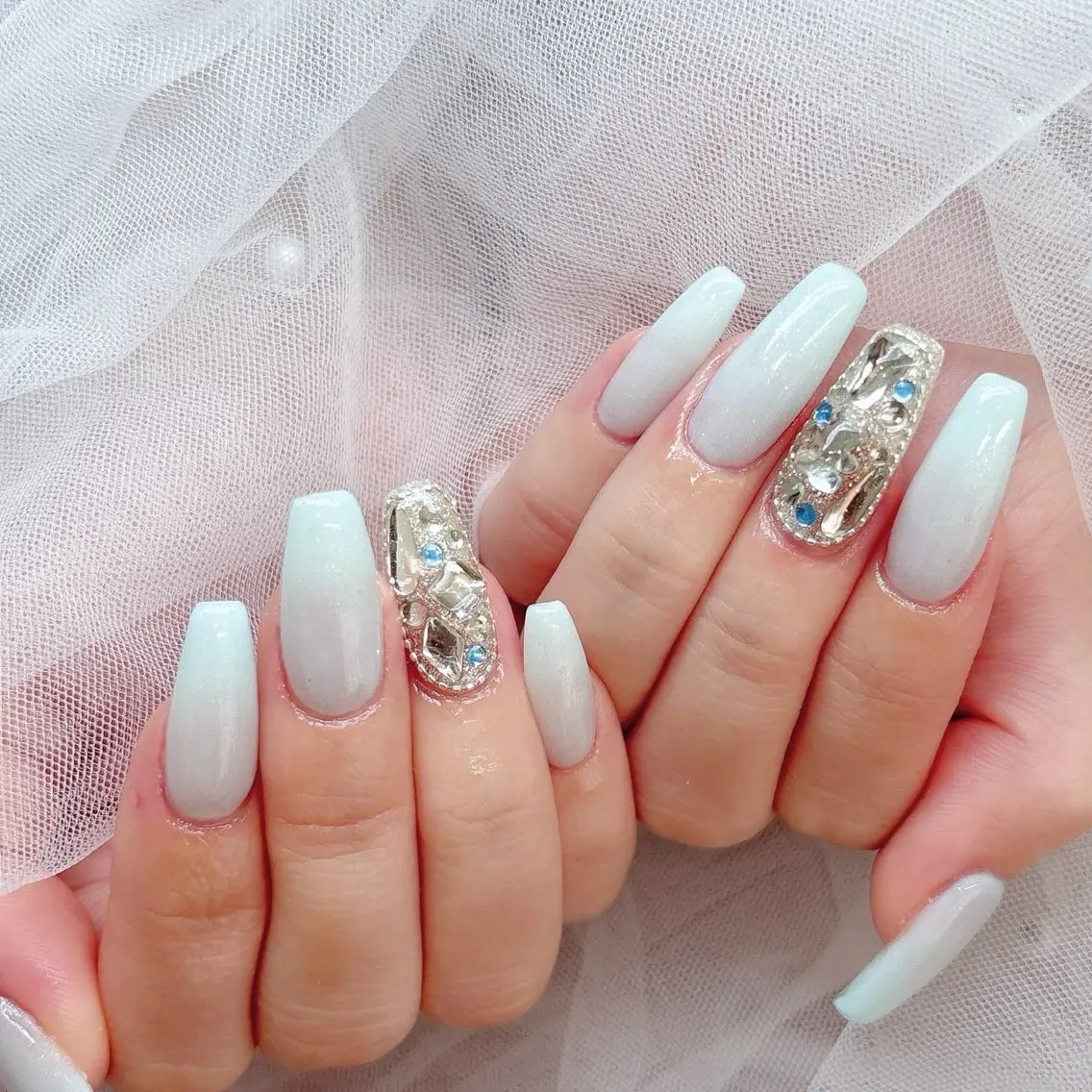 ネイル ラメ(グリッター) 水色 ハンドネイル ハンドケア 心斎橋Salon Epokkuのネイルデザイン