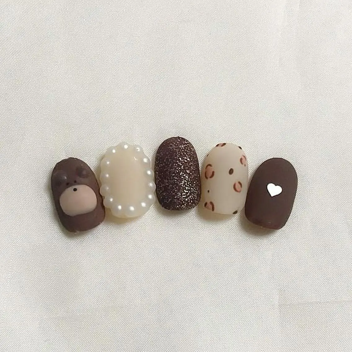 ネイル マットネイル ハンドネイル ハンドケア lylynail YUUKAのネイルデザイン