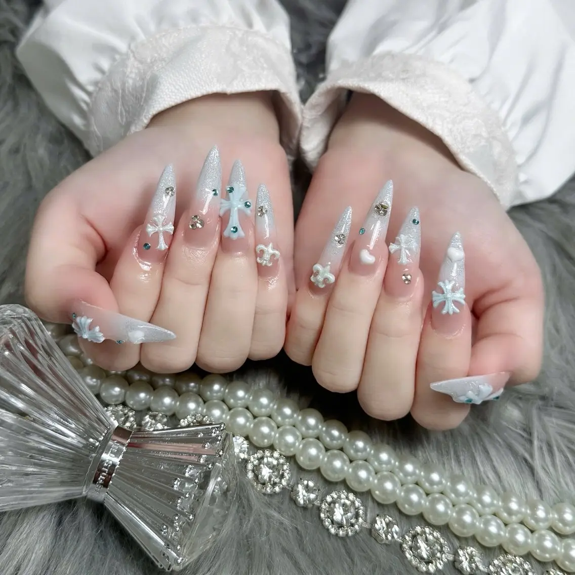 ネイル アートネイル ジェルネイル キラキラネイル 韓国ネイル ロングネイル ハンドネイル ハンドケア Nova Nail Nambaのネイルデザイン