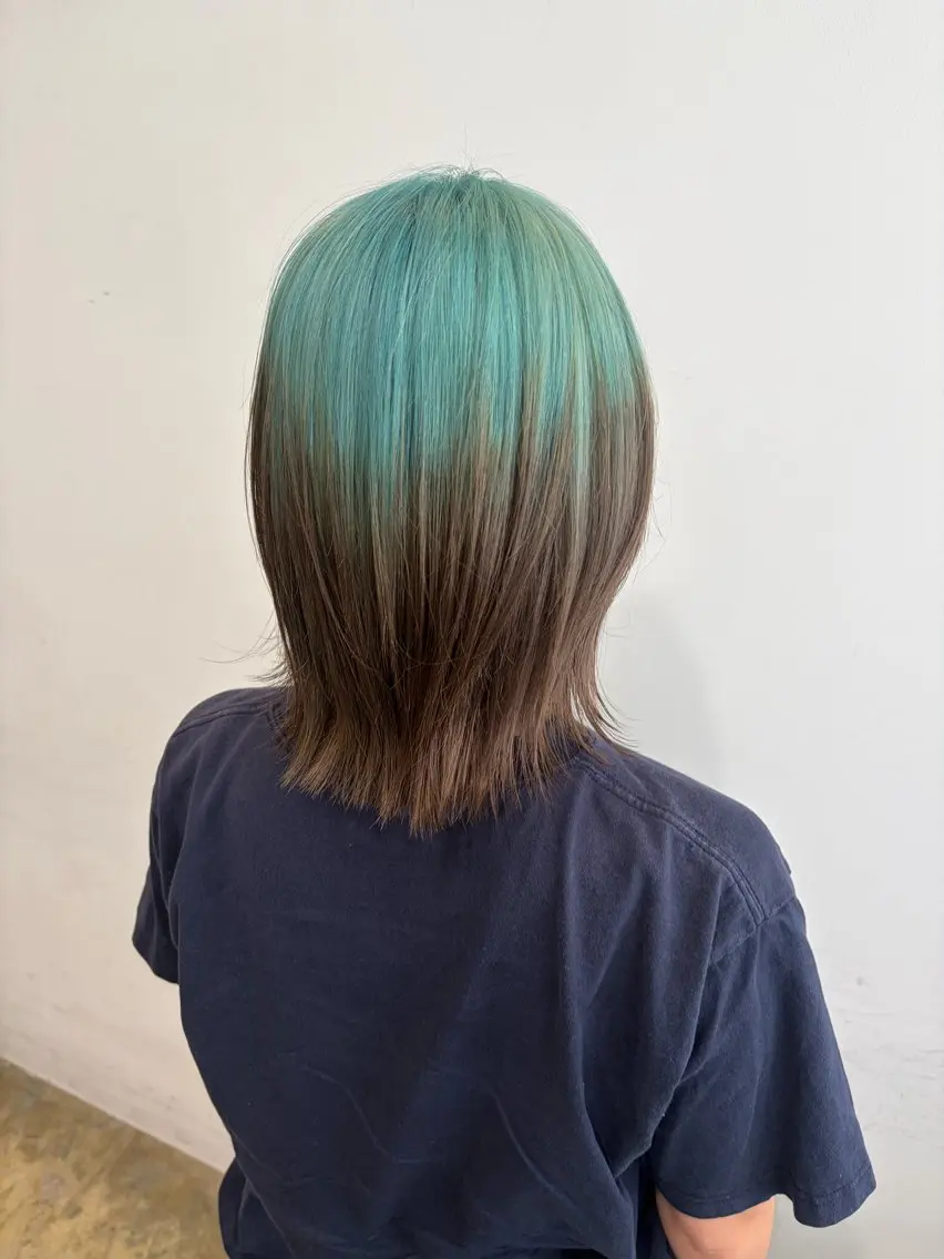 ミディアム カラー ヘアカラー °ʚ なじゅ ɞ° Defi梅田のヘアスタイル