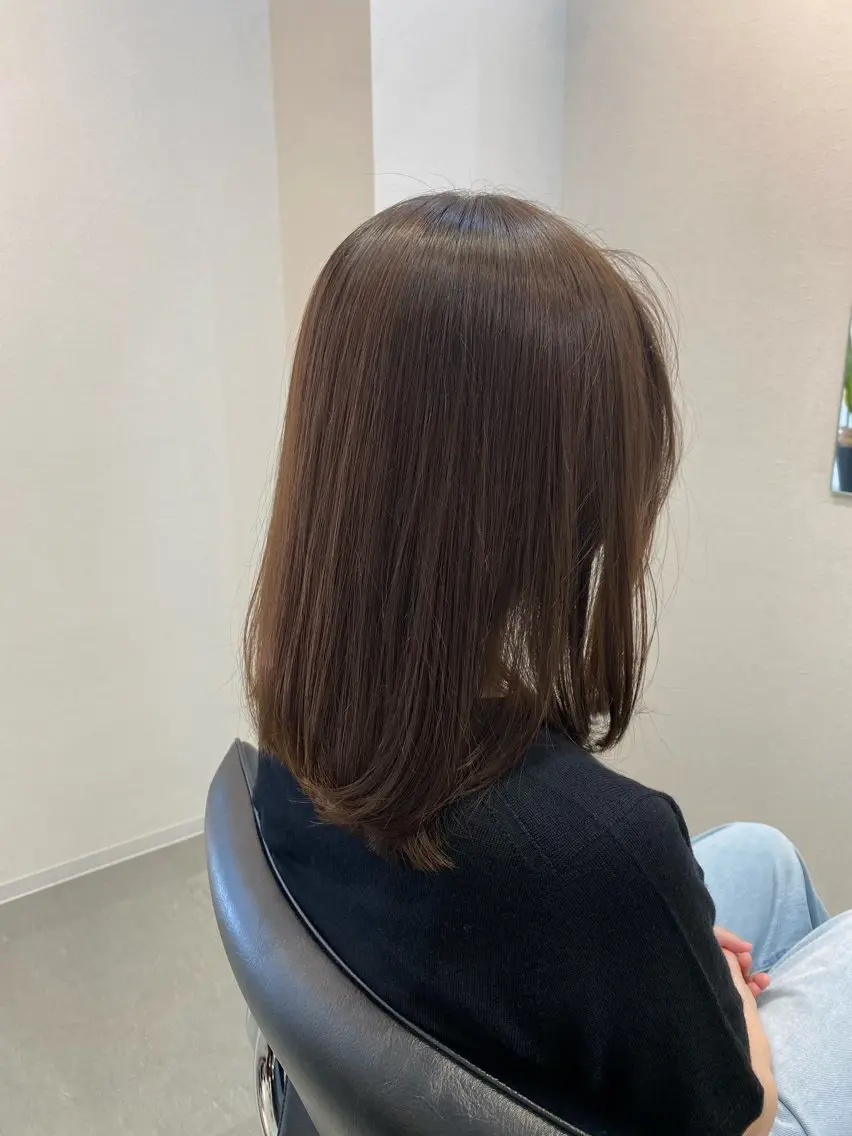 ミディアム カラー カット ヘアカラー トリートメント conne& ririのヘアスタイル