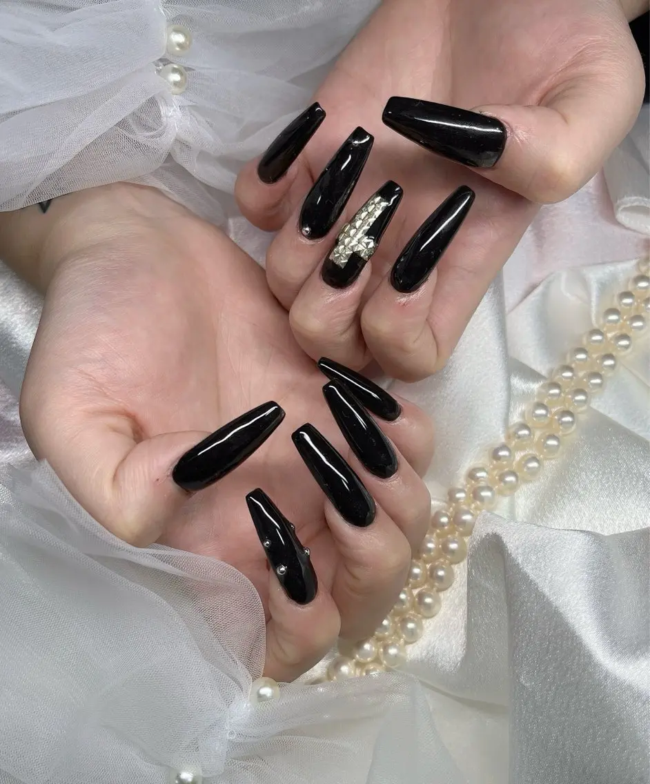 ネイル ハンドネイル YOLO NAILのネイルデザイン