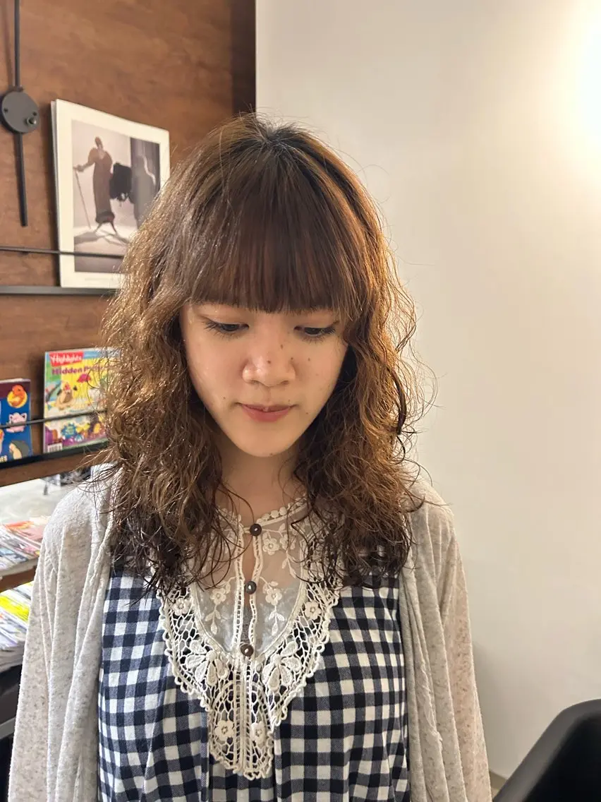 セミロング NanaKo 表参道 レイヤー/ハッシュのヘアスタイル