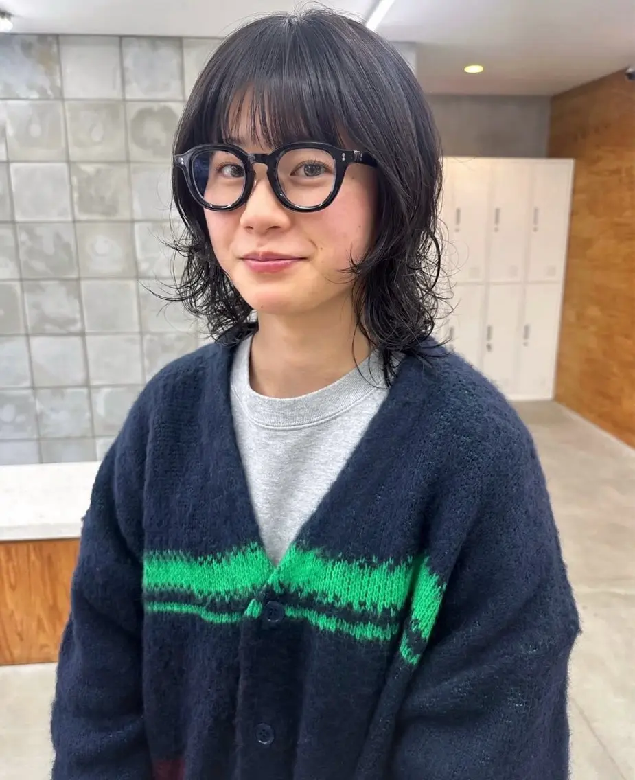 ミディアム カラー ミディアムパーマ 顔まわりレイヤー レイヤーカット ウルフカット カット ヘアカラー パーマ /レイヤー 榛地渉馬 /矢場町のヘアスタイル
